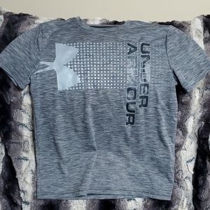 Under Armour, boys L, grey short sleeve shirt